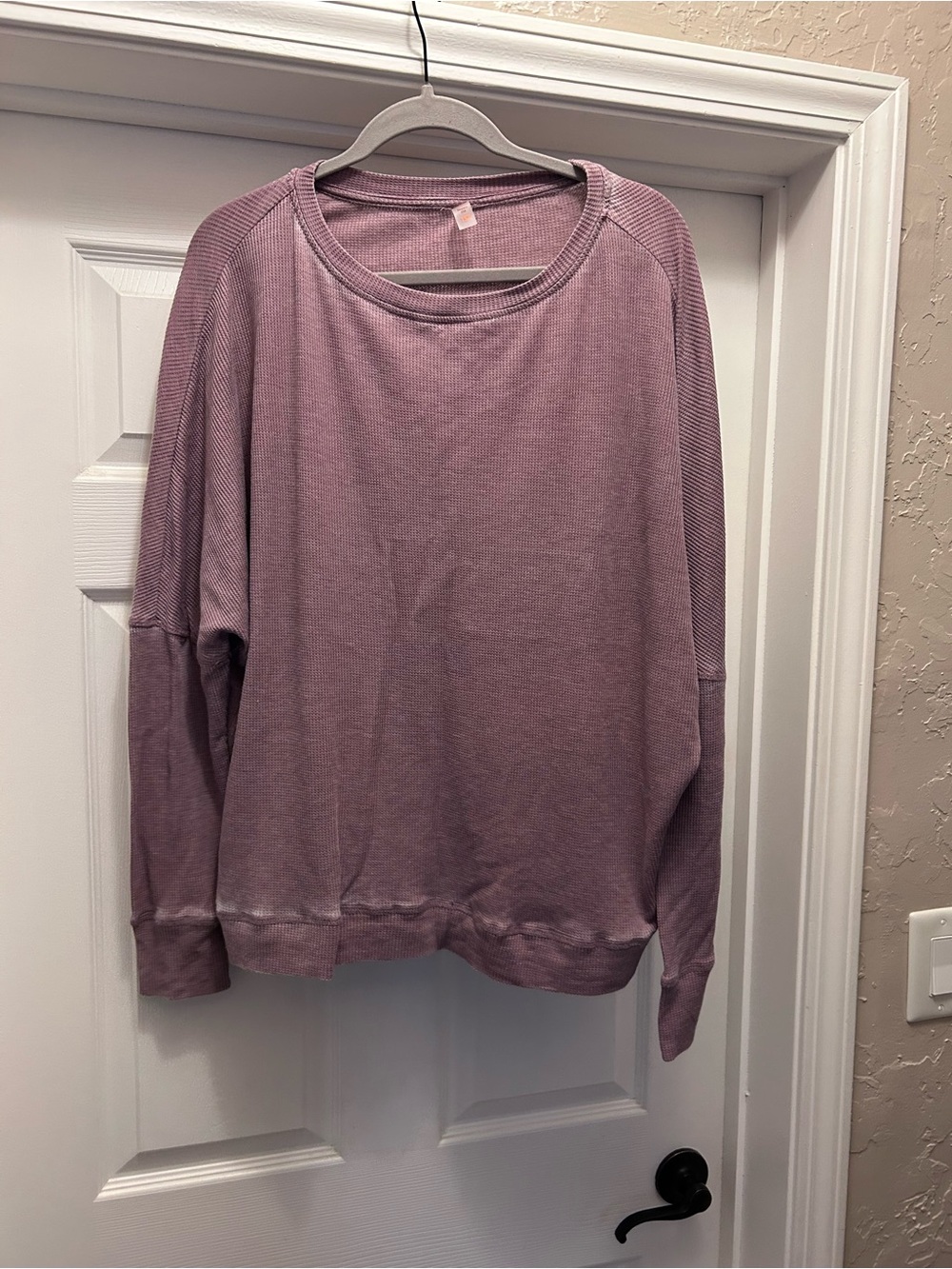 NWOT Mono B Mauve Long Sleeve Thermal Top
